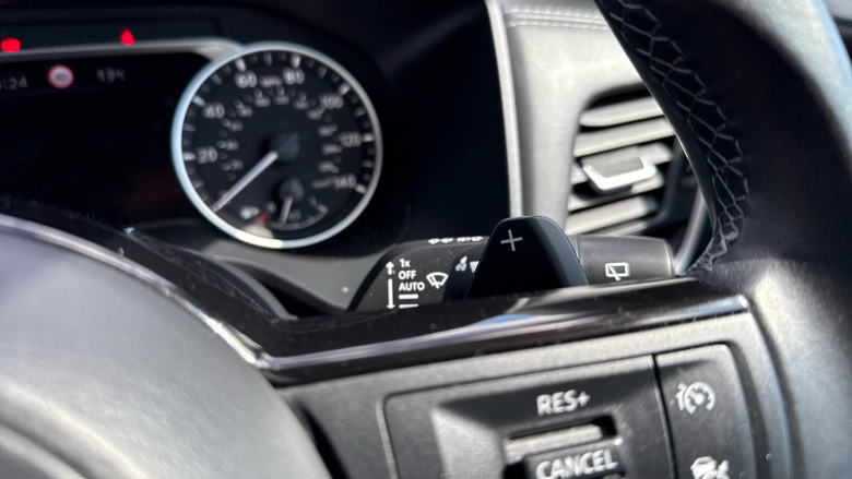 Nissan Qashqai 1.3 DiG-T MH 158 Acenta Premium 5dr Xtronic Petrol Hatchback